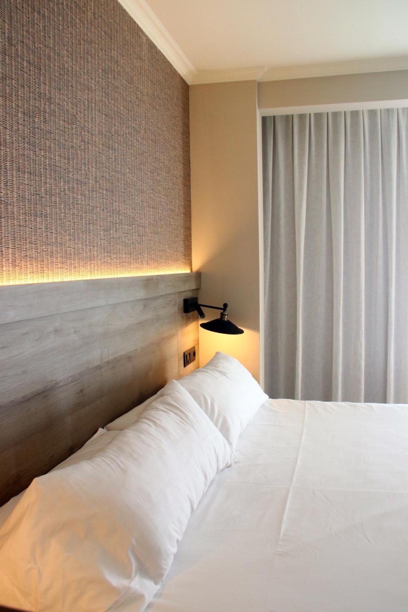 Metropol Hotel 4*